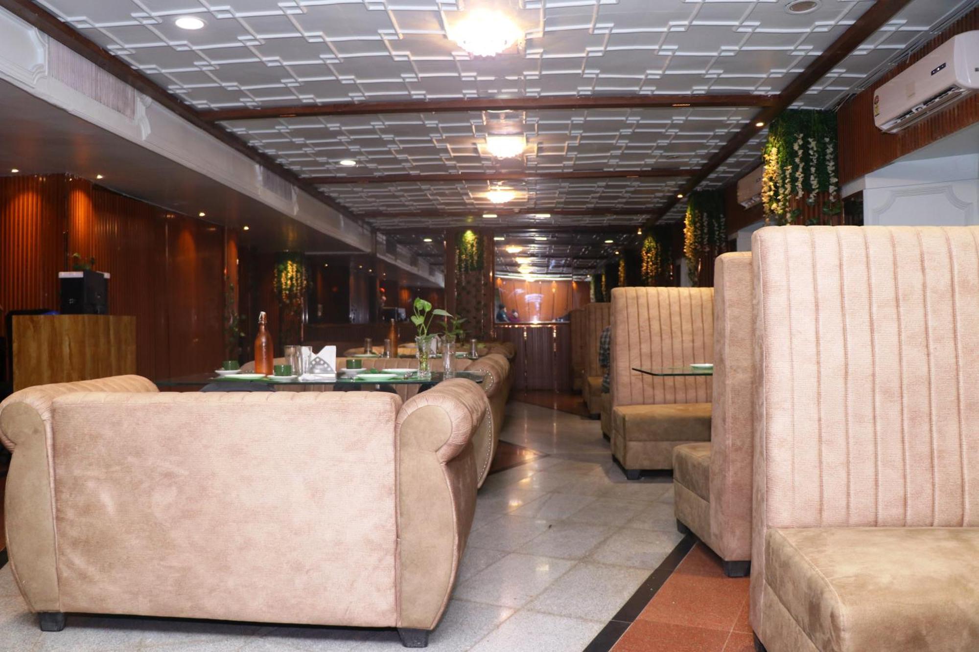 Hotel Samrat International Patna  Bagian luar foto