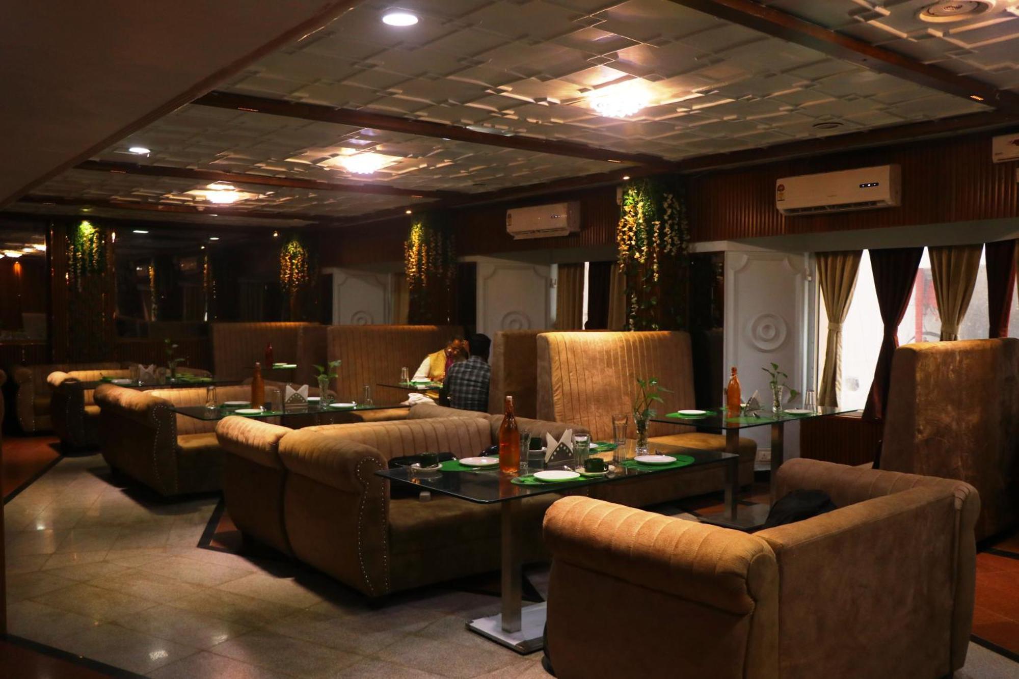 Hotel Samrat International Patna  Bagian luar foto