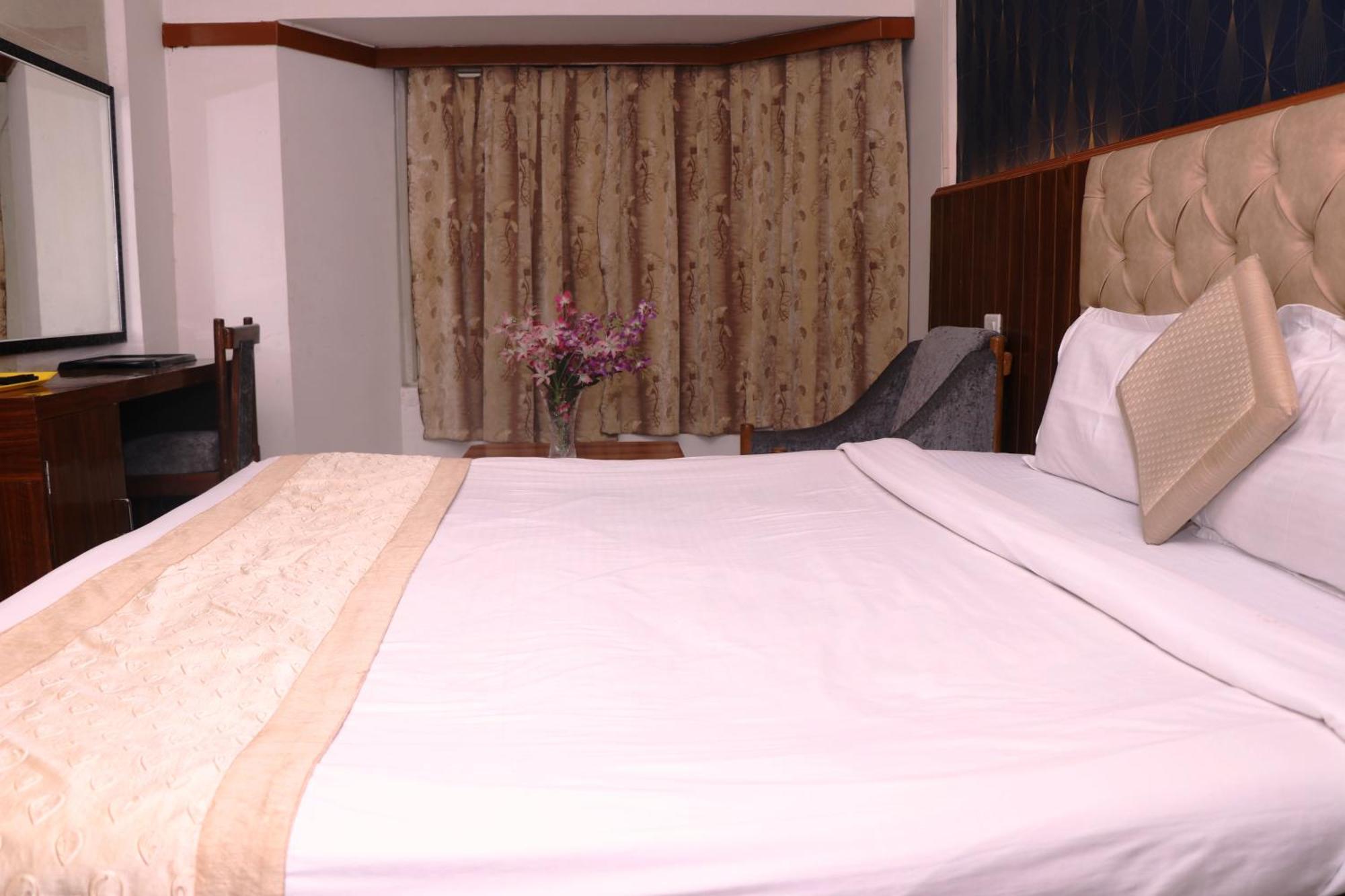 Hotel Samrat International Patna  Bagian luar foto